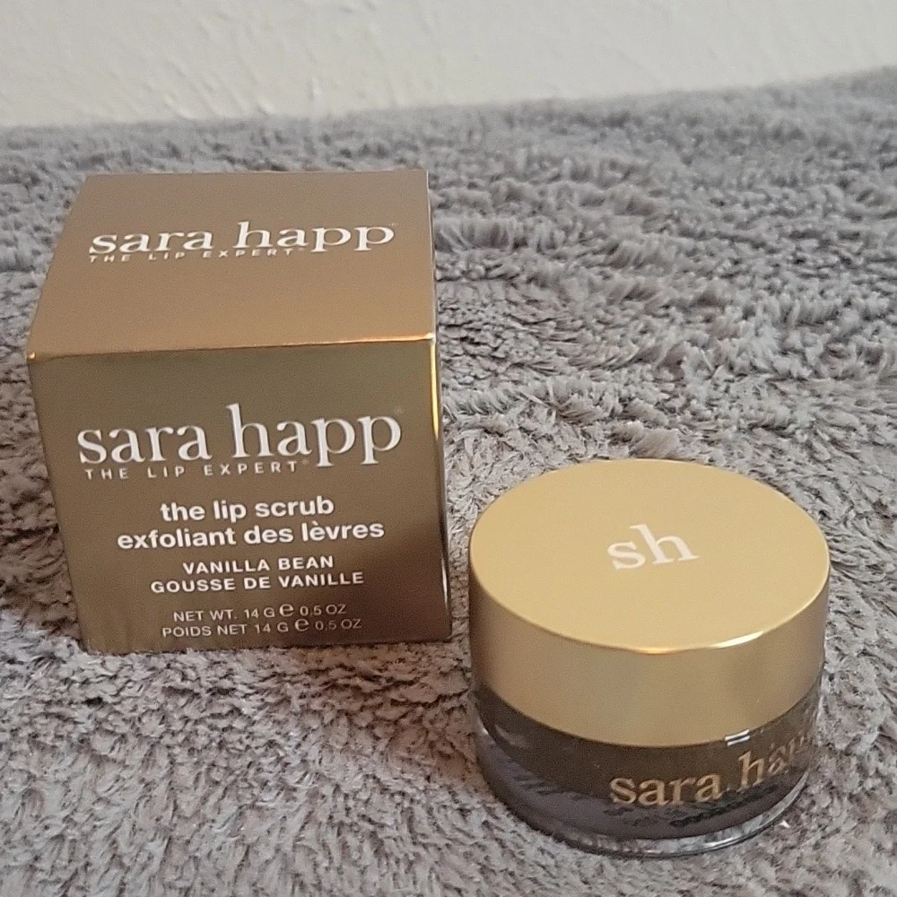 sara happ The Lip Scrub: Vanilla Bean Sugar Scrub, Exfoliating Lip Treat…